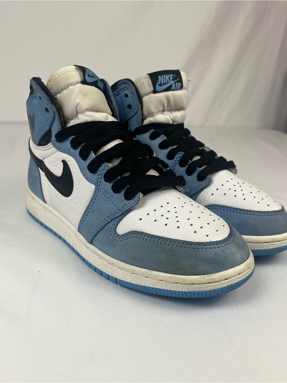 Nike Air Jordan 1 Retro High OG University Blue GS Size 5.5Y 575441-134